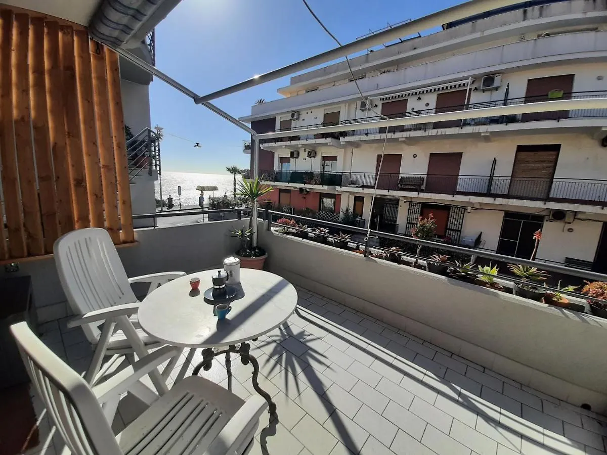Casa Carolina, A 20 Metri Dal Mare In Pieno Centro Apartment Aci Castello 0*,  Italy