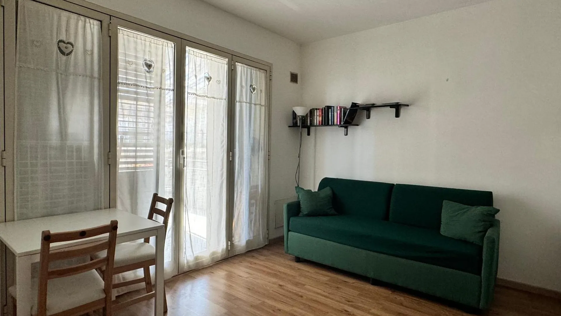 Casa Carolina, A 20 Metri Dal Mare In Pieno Centro Apartment Aci Castello
